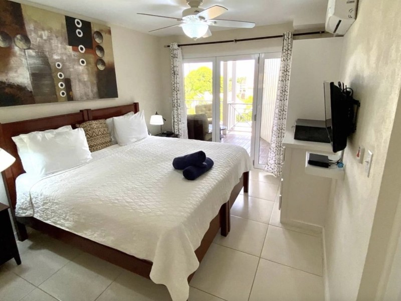 4 bed Beach View, Gated Community For Rent in St. James, - thumb 6